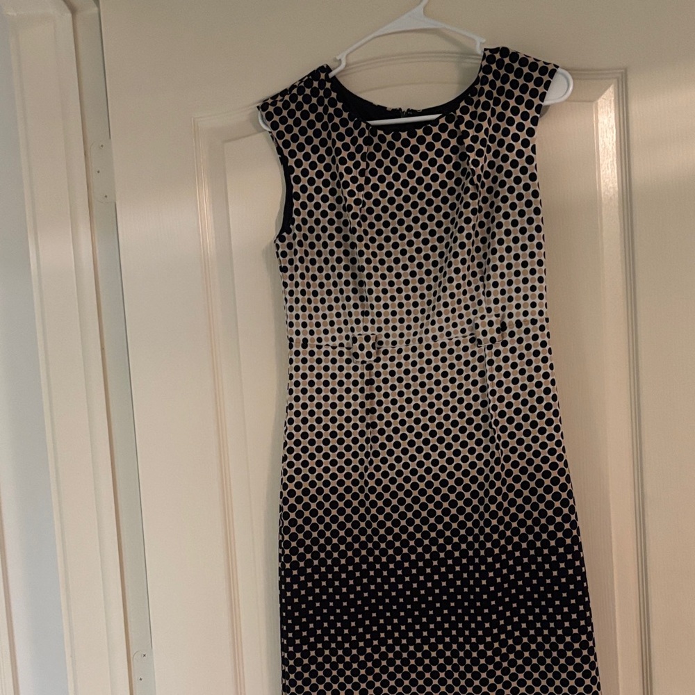 Chic Black and Cream Patterned Midi Dress